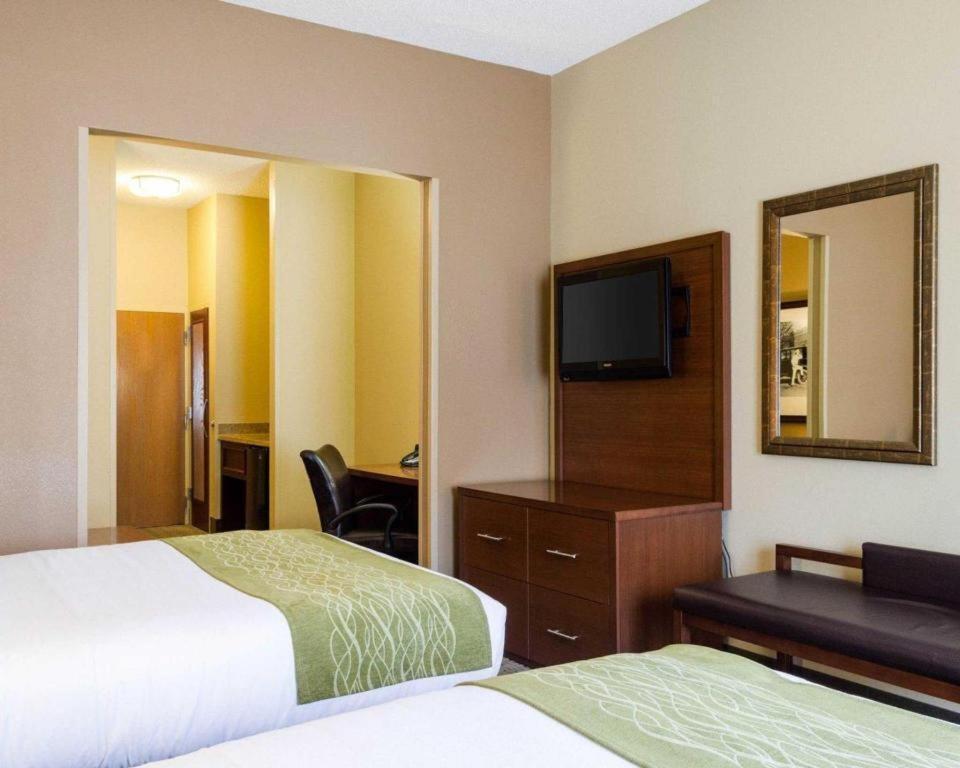 Comfort Suites Старквил Екстериор снимка