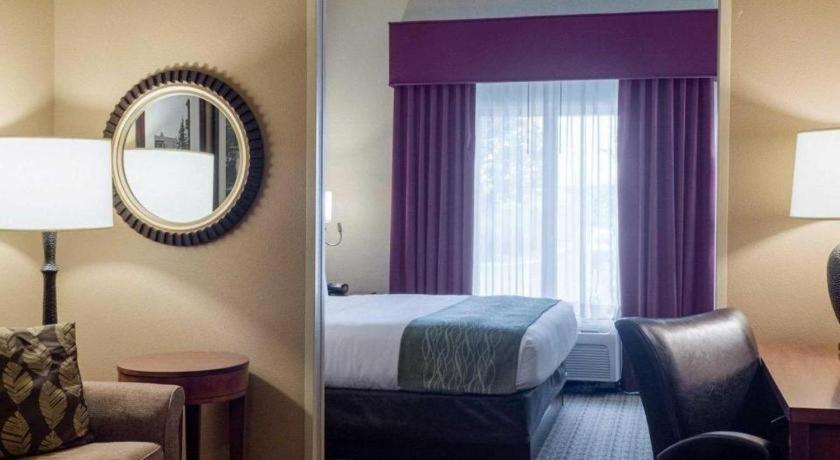 Comfort Suites Старквил Екстериор снимка